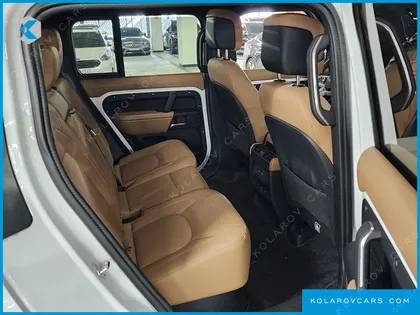 LAND ROVER DEFENDER 110 P300 X-DYNAMIC SE