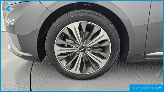 KIA K8 SIGNATURE