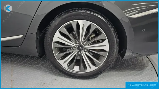 KIA K8 SIGNATURE