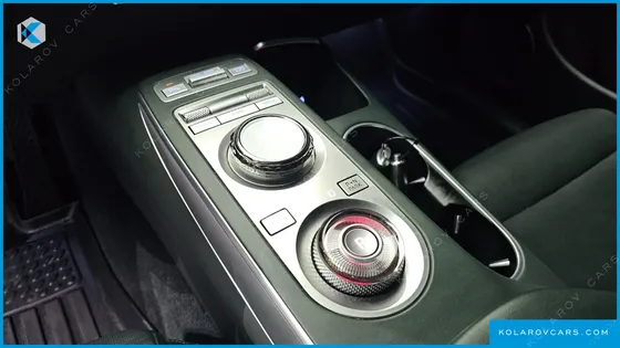 GENESIS GV70 2.5T GASOLINE 2WD