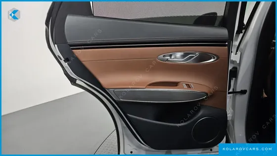 GENESIS GV70 2.5T GASOLINE 2WD