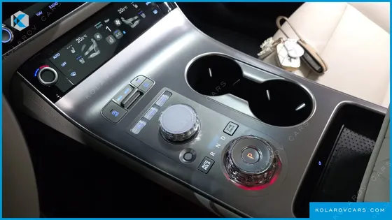 GENESIS GV70 2.5T GASOLINE 2WD