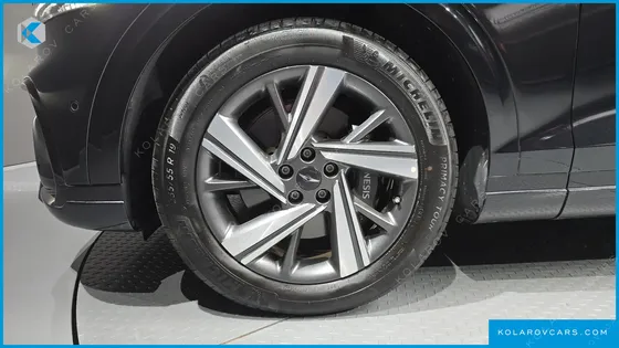 GENESIS GV70 2.5T GASOLINE 2WD
