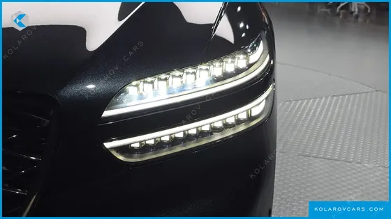 GENESIS GV70 2.5T GASOLINE 2WD