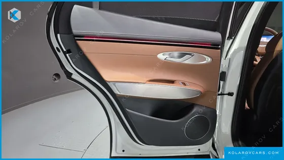 GENESIS GV70 2.5T GASOLINE 2WD