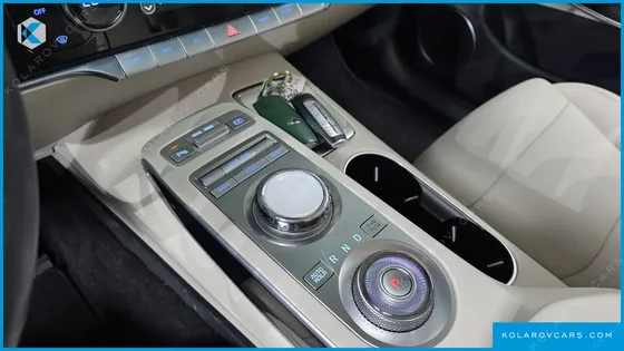 GENESIS GV70 2.5T GASOLINE 2WD