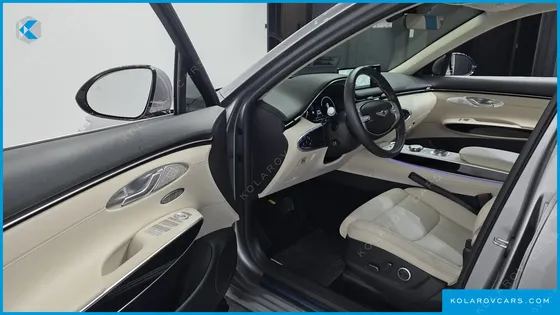 GENESIS GV70 2.5T GASOLINE 2WD