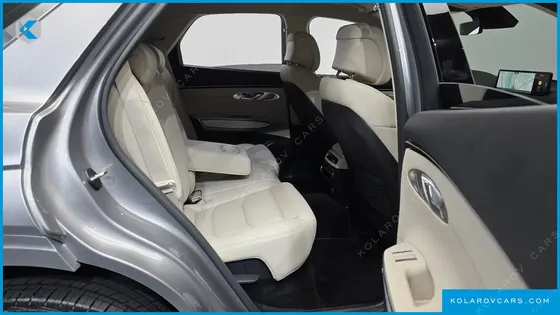 GENESIS GV70 2.5T GASOLINE 2WD