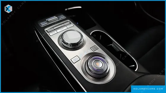 GENESIS GV70 2.5T GASOLINE 2WD