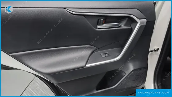 TOYOTA RAV4 2.5 2WD HYBRID
