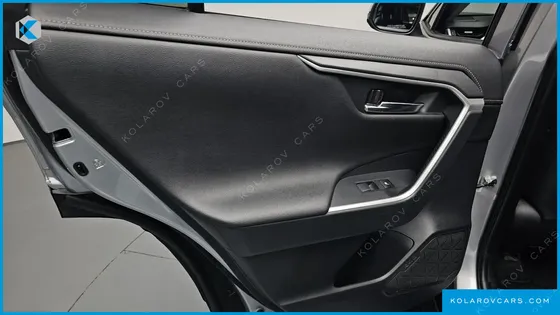 TOYOTA RAV4 2.5 4WD HYBRID