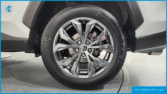 TOYOTA RAV4 2.5 2WD HYBRID XLE