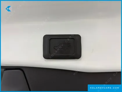 TOYOTA RAV4 2.5 2WD HYBRID XLE