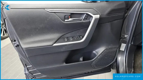 TOYOTA RAV4 2,5 4WD HYBRID LTD