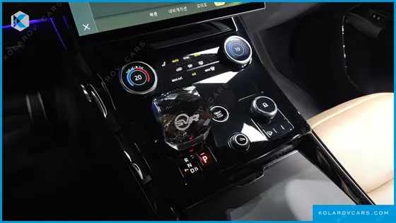LAND ROVER RANGE ROVER SPORT D300 HSE DYNAMIC