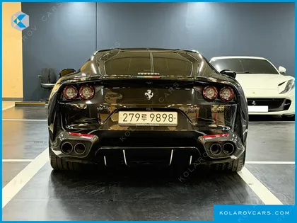 FERRARI 812 6.5 V12