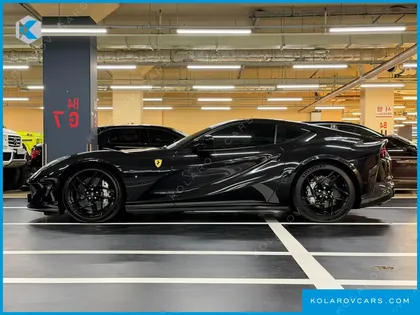 FERRARI 812 6.5 V12