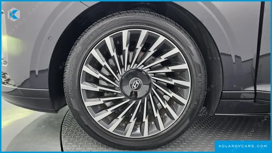 HYUNDAI GRANDEUR 2,5 GASOLINE 2WD