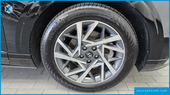 HYUNDAI GRANDEUR 2,5 GASOLINE 2WD