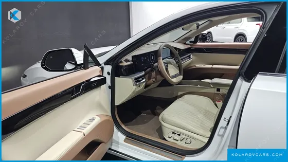 HYUNDAI GRANDEUR 2,5 GASOLINE 2WD
