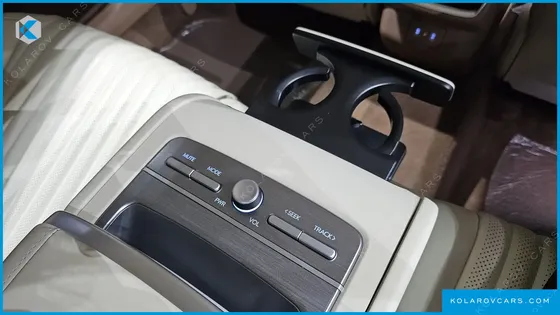 HYUNDAI GRANDEUR 2,5 GASOLINE 2WD