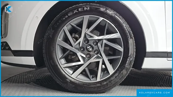 HYUNDAI GRANDEUR 2,5 GASOLINE 2WD
