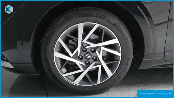 HYUNDAI GRANDEUR 2,5 GASOLINE 2WD