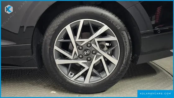 HYUNDAI GRANDEUR 2,5 GASOLINE 2WD
