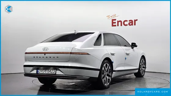 HYUNDAI GRANDEUR 2,5 GASOLINE 2WD