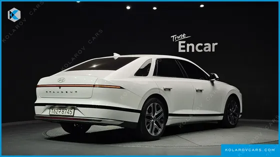HYUNDAI GRANDEUR 2,5 GASOLINE 2WD
