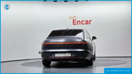 HYUNDAI GRANDEUR 2,5 GASOLINE 2WD