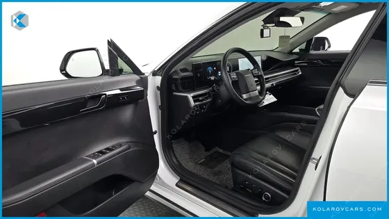 HYUNDAI GRANDEUR 2,5 GASOLINE 2WD