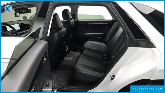 HYUNDAI GRANDEUR 2,5 GASOLINE 2WD
