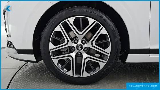 HYUNDAI GRANDEUR 2,5 GASOLINE 2WD