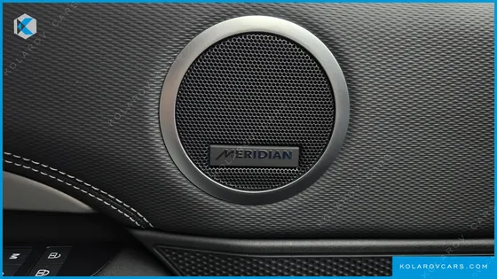 LAND ROVER DISCOVERY P360 R-DYNAMIC SE