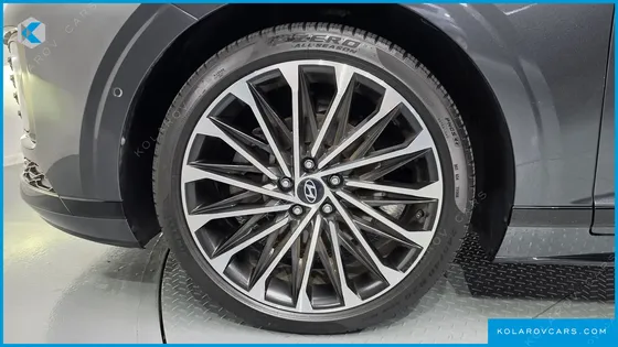 HYUNDAI GRANDEUR 2,5 GASOLINE 2WD