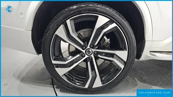 VOLVO XC90 T8 R-DESIGN HYBRID