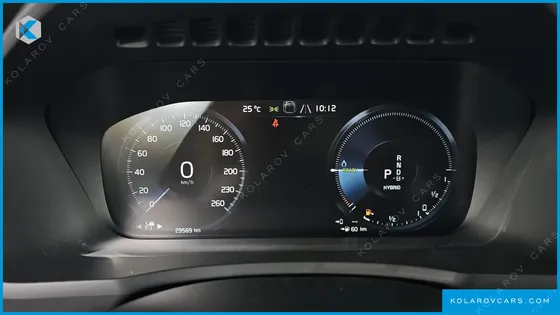 VOLVO XC90 T8 R-DESIGN HYBRID