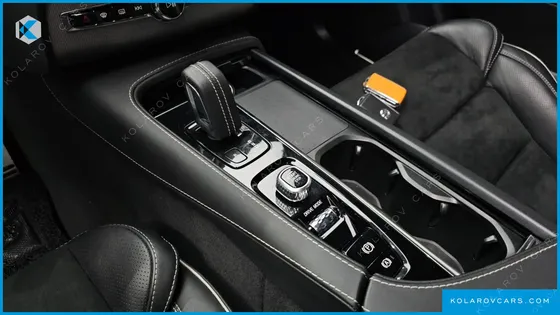 VOLVO XC90 T8 R-DESIGN HYBRID