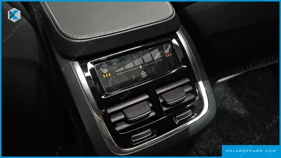 VOLVO XC90 T8 R-DESIGN HYBRID