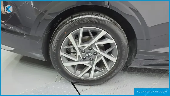 HYUNDAI GRANDEUR 2,5 GASOLINE 2WD