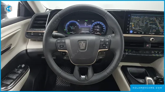 TOYOTA CROWN 2.5 4WD HYBRID