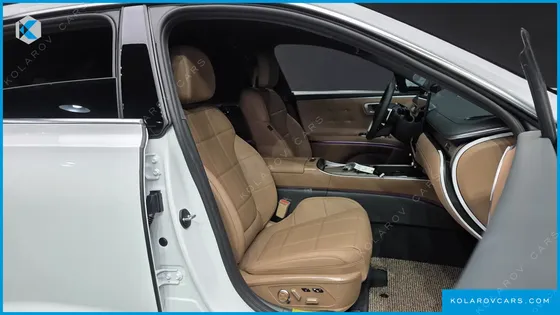 HYUNDAI GRANDEUR 2.5 GASOLINE  2WD