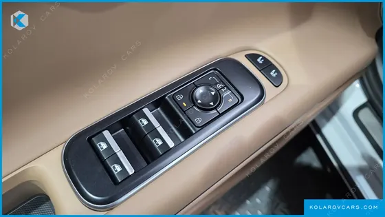 HYUNDAI GRANDEUR 2.5 GASOLINE  2WD