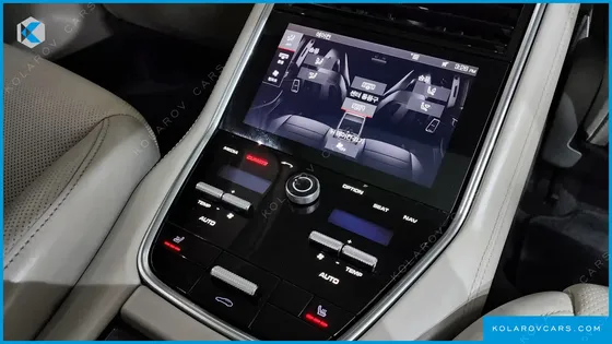 PORSCHE PANAMERA 4.0 TURBO