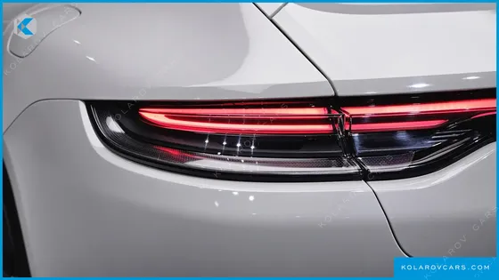 PORSCHE PANAMERA 2.9 AWD E-HYBRID PLATINUM EDITION