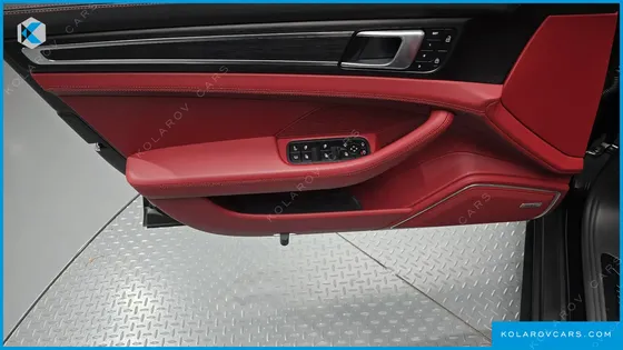 PORSCHE PANAMERA 2.9 AWD E-HYBRID PLATINUM EDITION