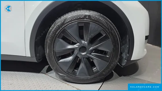 TESLA MODEL Y RWD