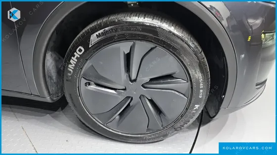 TESLA MODEL Y RWD
