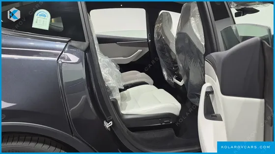 TESLA MODEL Y L LONG RANGE AWD